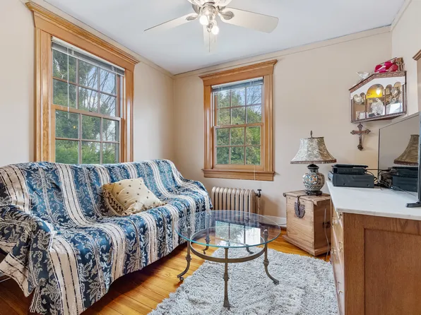 127 Beverly Road image 23 of 57