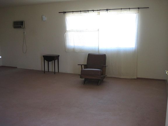 3rd image of 9080 Palomar Trl