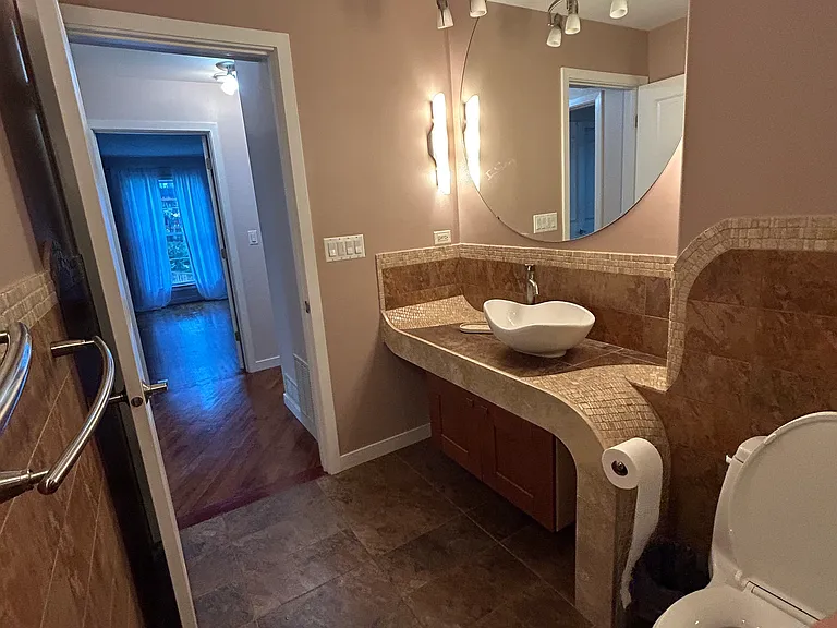 5400 Carriageway Dr — Photo 17