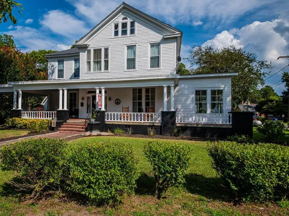 249 Highway 301 S, Halifax, NC 27839