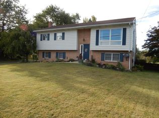 423 E Evergreen Rd, Lebanon, PA 17042