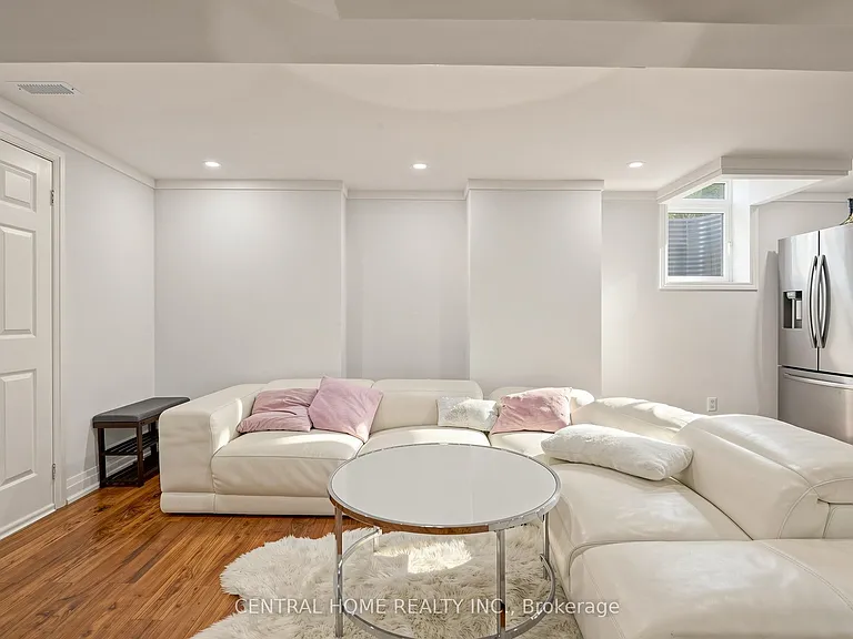 307 Alex Doner Dr N #1 — Photo 9