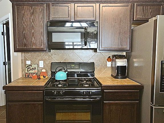 3rd image of 15408 Eaglestone Dr