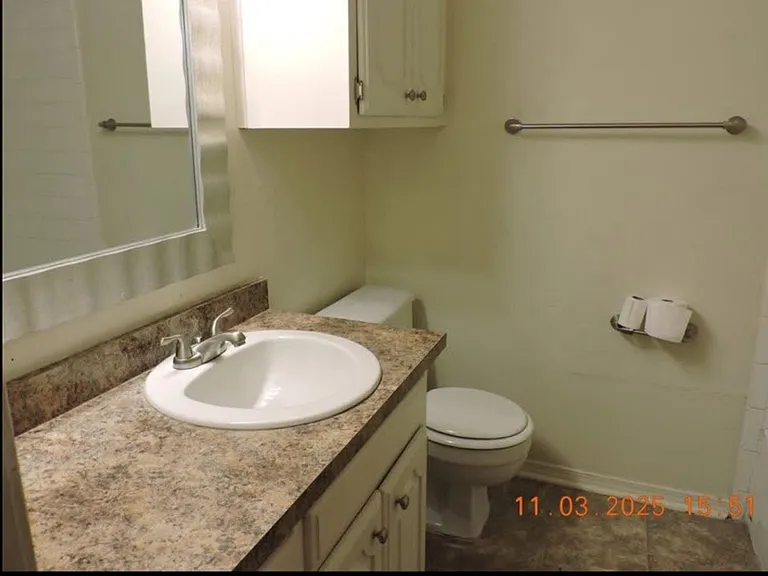 909 NE Tortoise Dr #5C — Photo 8