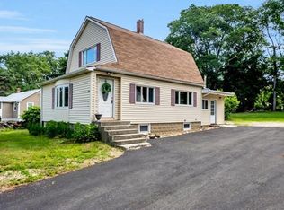 374 Treble Cove Rd, North Billerica, MA 01862