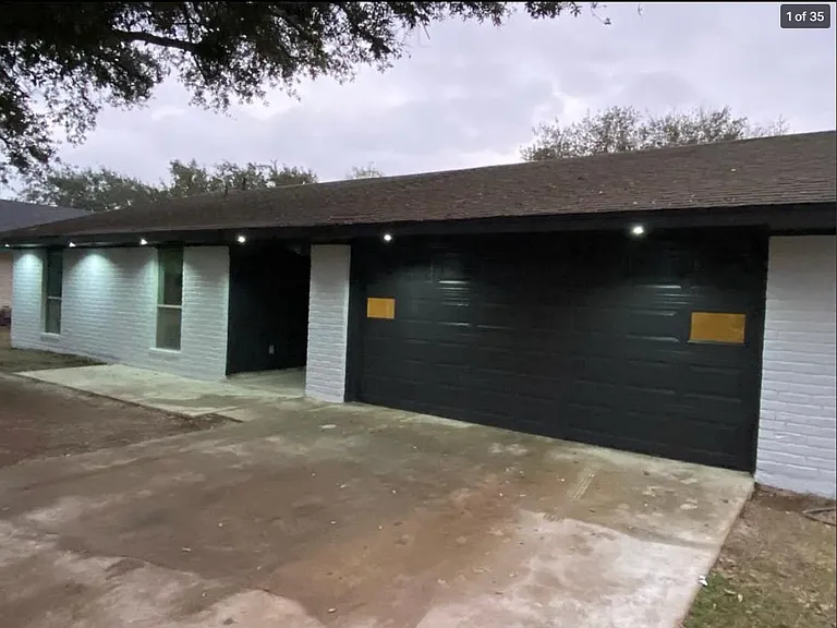 208 Alamo St — Photo 1