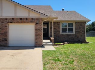 1876 N Winstead St, Wichita, KS 67206