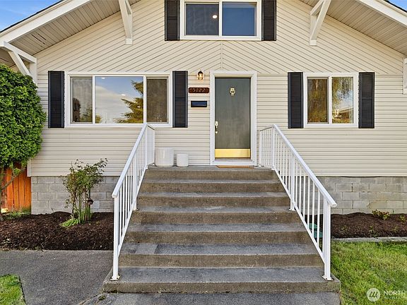 3rd image of 5122 N Shirley Street