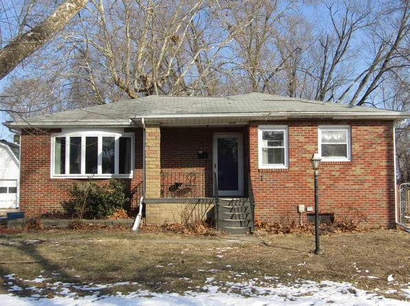 514 E Euclid Ave, Lewistown, IL 61542