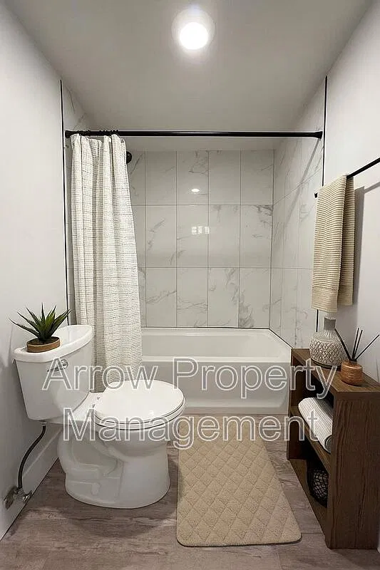 2323 T St — Photo 4