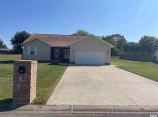 1821 Colonial Dr, Marion, IL 62959