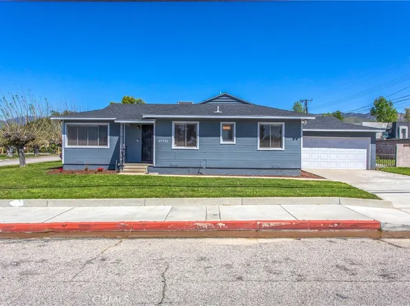 25556 Lynwood Dr, San Bernardino, CA 92404