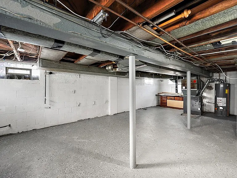 35711 Alfred St — Photo 27