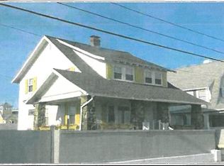 137 Beach Ave, Hull, MA 02045