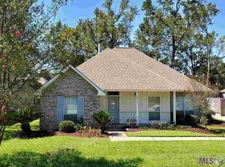 18431 White Oak Dr, Prairieville, LA 70769