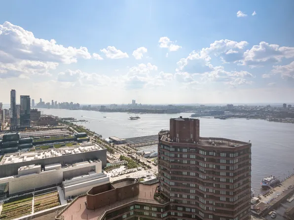 635 West 42nd Street image 1 of 9