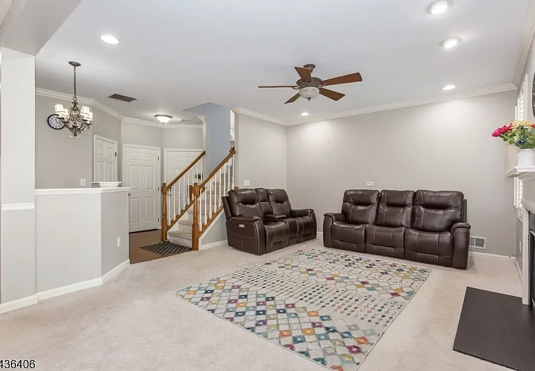 28 Devonshire Dr — Photo 16