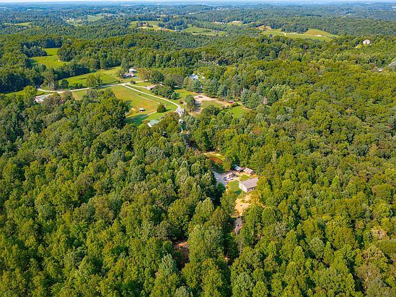 3rd image of 2685 E Highway 1376