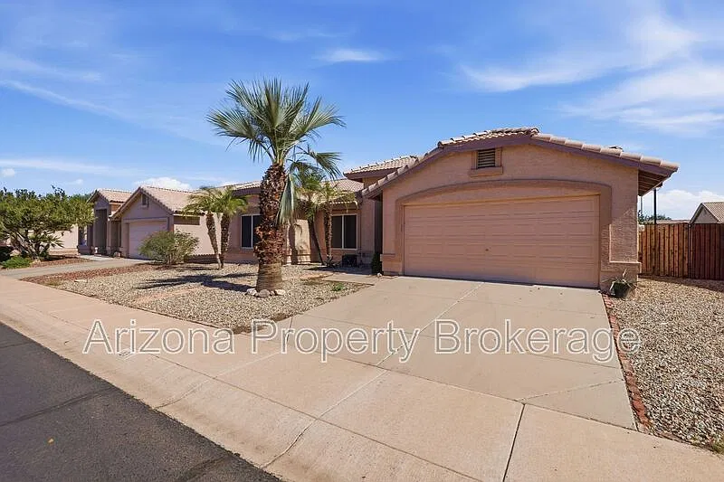 1231 S Bridger Dr