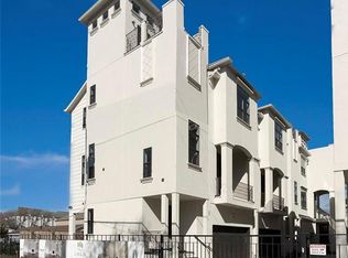 5650 Larkin St, Houston, TX 77007