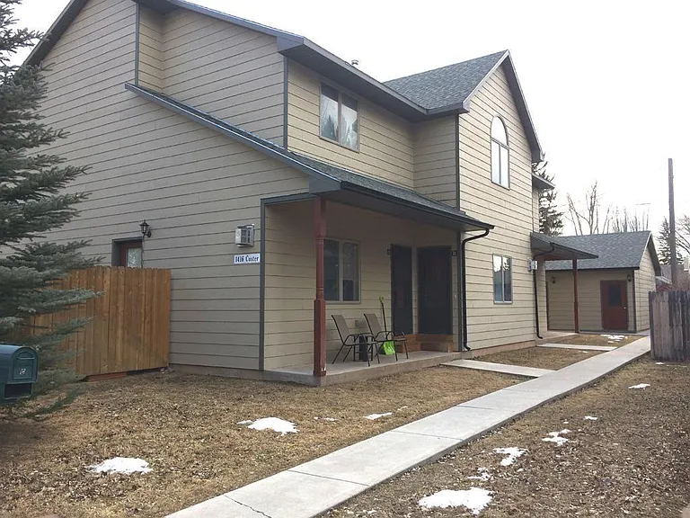 1416 E Custer St — Photo 1