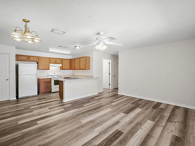 517 Paulling Dr #1 — Photo 9
