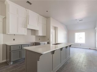 8401 Lambert Way, Edmond, OK 73034