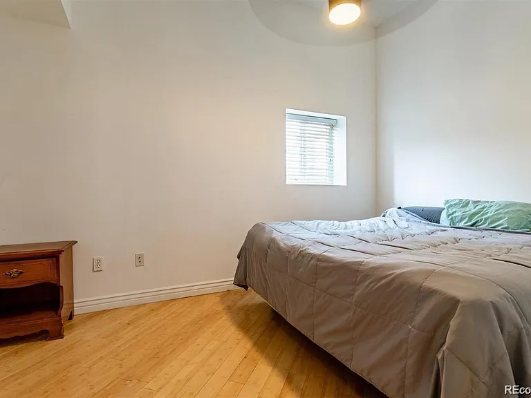 71 Galapago St — Photo 8