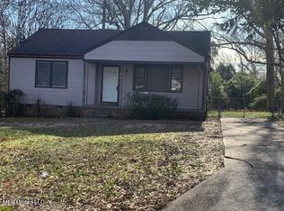132 Mount Carmel Dr, Natchez, MS 39120