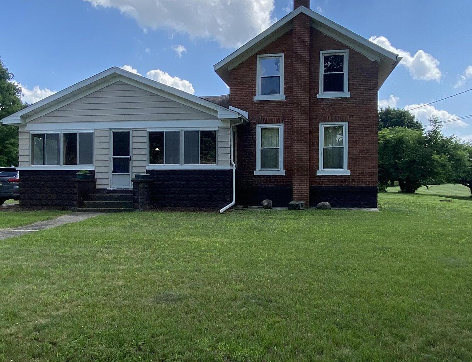 317 W Main St, North Adams, MI 49262 Zillow