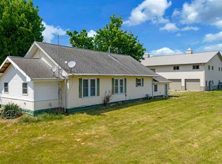 7000 E 500 N, Patoka, IN 47666