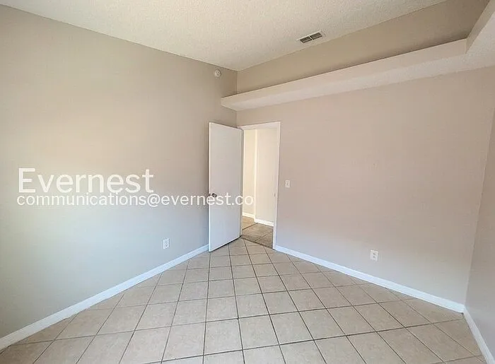 4758 Muir Vlg — Photo 12