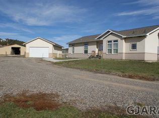 264 Love Ln, Meeker, CO 81641