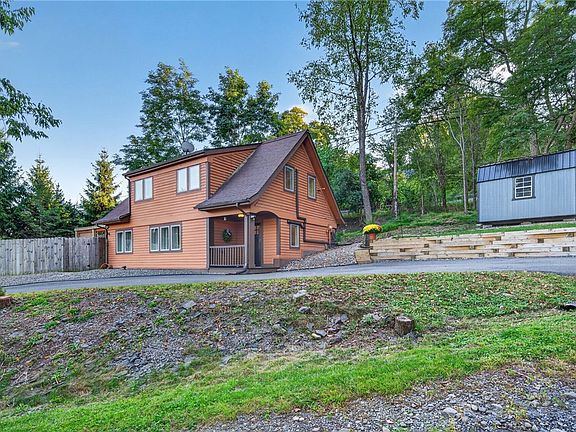 3rd image of 1017 Trumansburg Rd