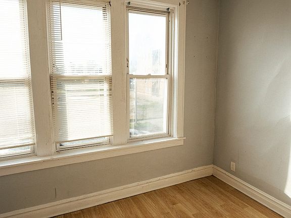 3rd image of 5958 W Roosevelt Rd #5