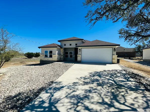 202 ROY NICHOLS, Blanco, TX 78606