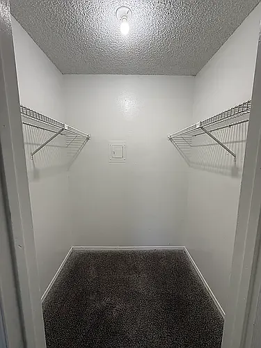 Villa Nueva Apartments — Photo 17