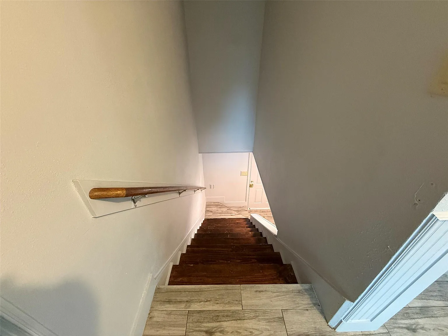 2 bed, 1.0 bath, 1776 sqft, $1,500 — Photo 3