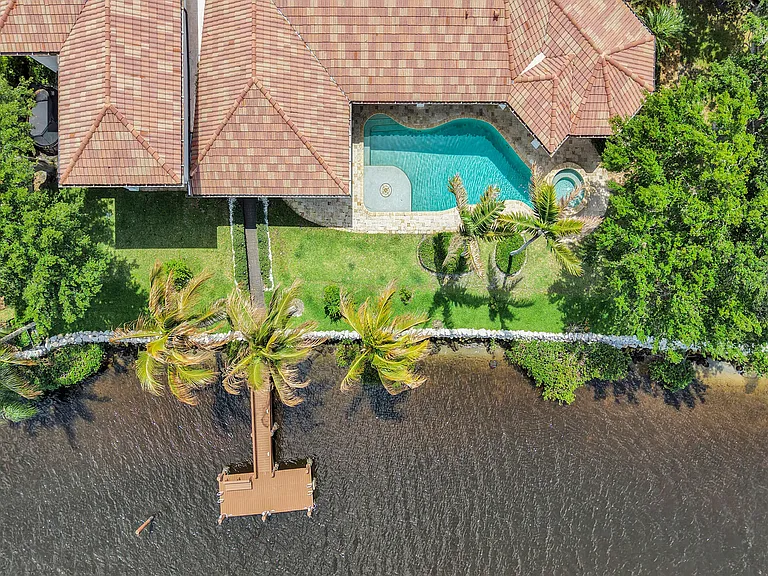 18669 SE Palm Island Ln — Photo 55