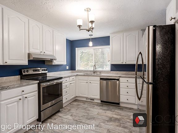 5th image of 945 W Pinnocchio Dr