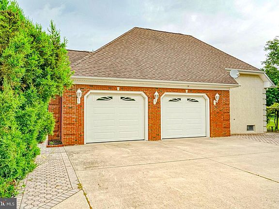 5th image of 741 Barnsboro Rd