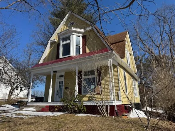 43 Park St, Jackson, OH 45640