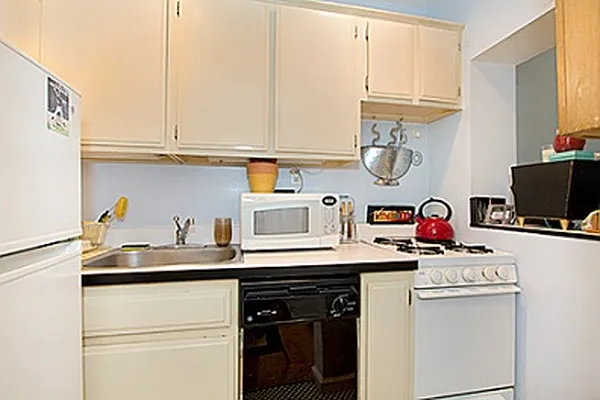 Rented by Bank Neary | media 17