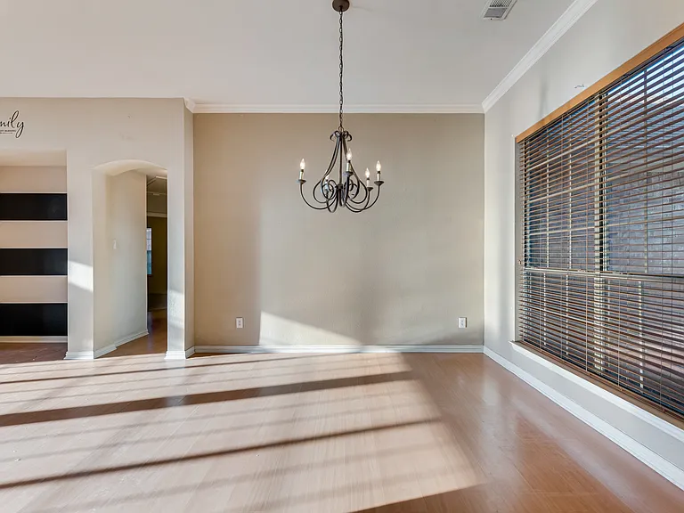 2517 Indian Hills Dr — Photo 7