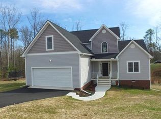 11900 Tadley Ct, Midlothian, VA 23112