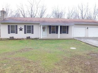 125 Pinewood Ln, Butler, PA 16001