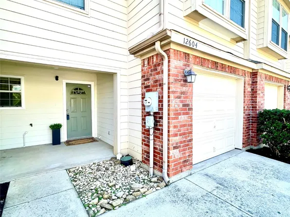 12604 Oceanside Dr, Fort Worth, TX 76115
