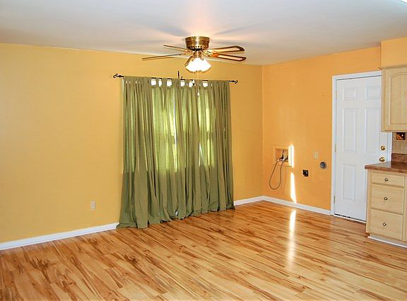 5th image of 1507 Bristol Dr
