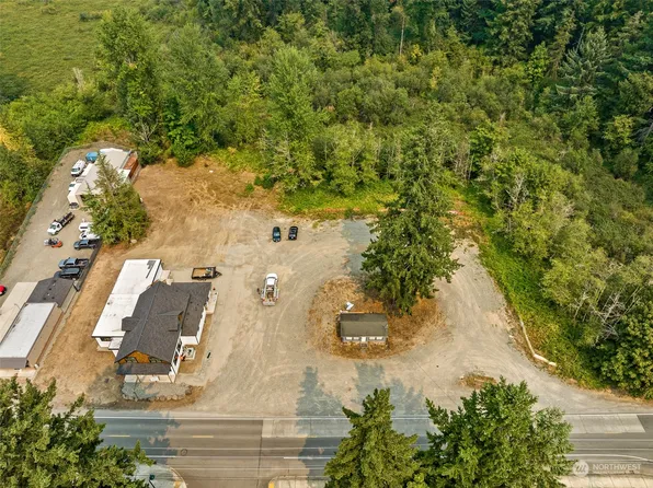 24318 Roberts Drive, Black Diamond, WA 98010