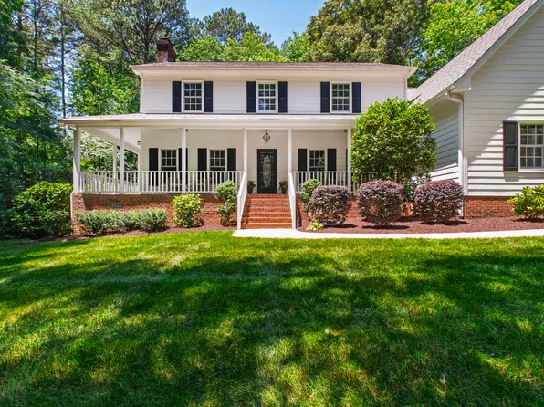 208 Sylvan Grove Dr, Cary, NC 27518